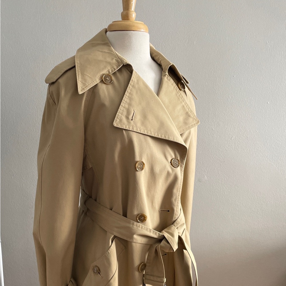 Vintage classic tan dolman sleeved raincoat - Picture 2 of 15